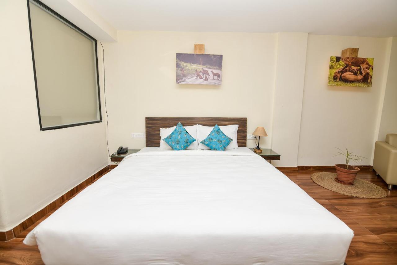 Safari Quest Hotel